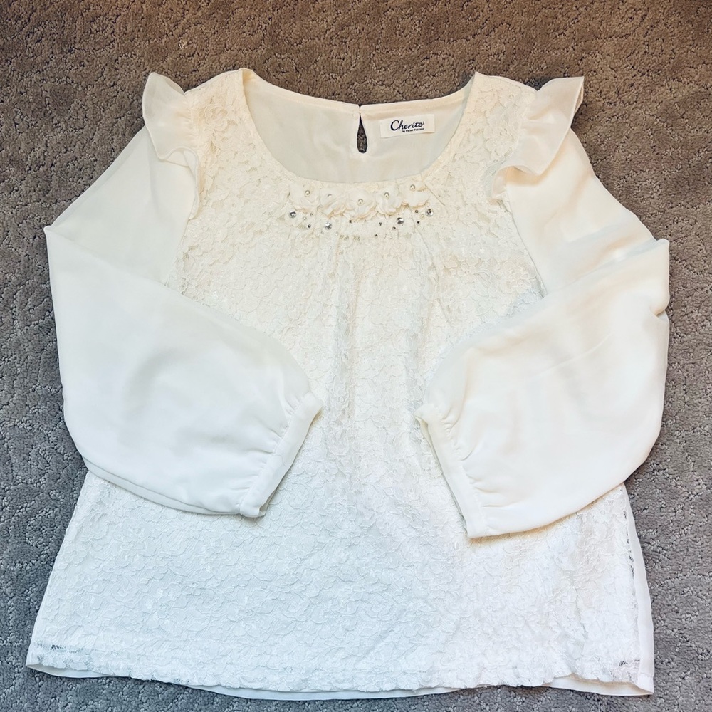 White three quarter sleeve Lace blouse